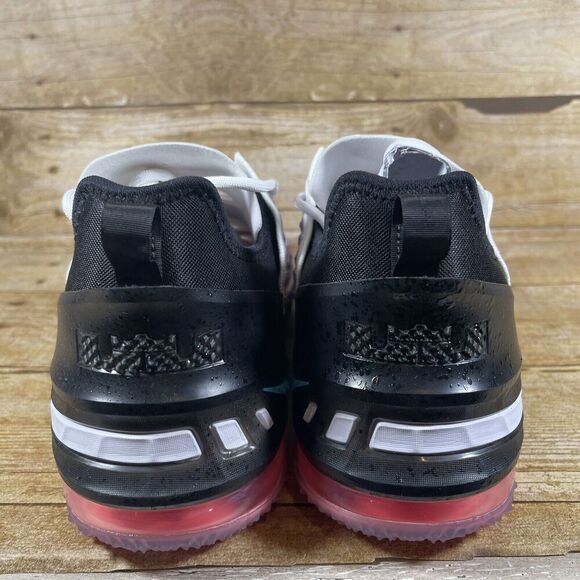 Nike LeBron XVIII 18 James Purple Black CW2760-900 Size 7Y / Women Size 8.5 - Picture 4 of 7